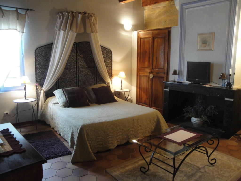 Bastide De La Treille Villa Montaren-et-Saint-Mediers Ruang foto