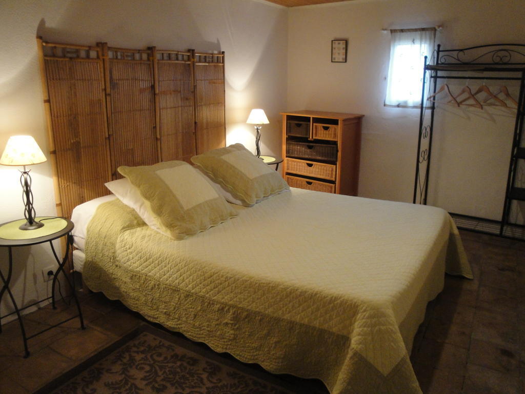 Bastide De La Treille Villa Montaren-et-Saint-Mediers Ruang foto