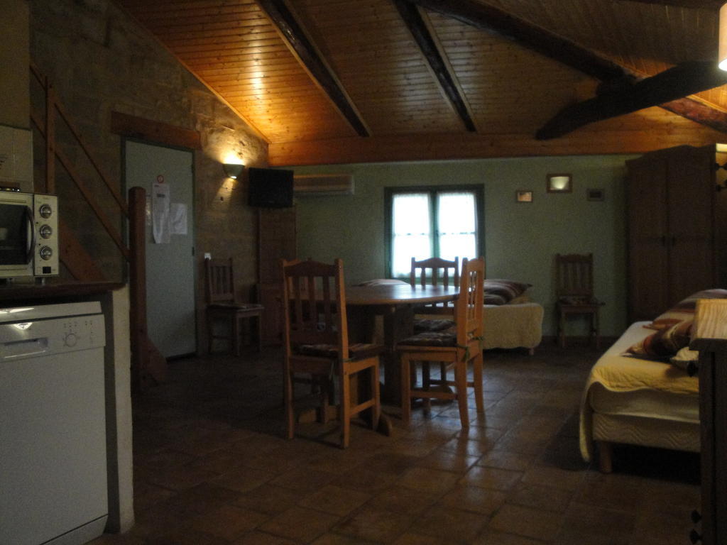 Bastide De La Treille Villa Montaren-et-Saint-Mediers Ruang foto