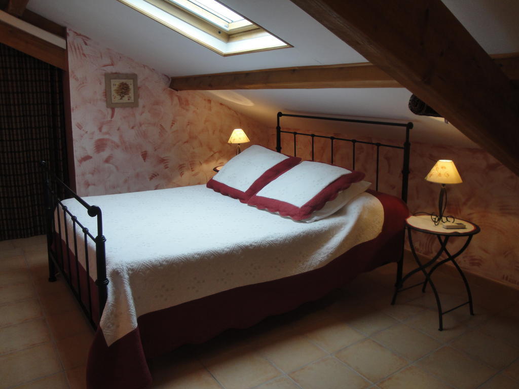 Bastide De La Treille Villa Montaren-et-Saint-Mediers Ruang foto