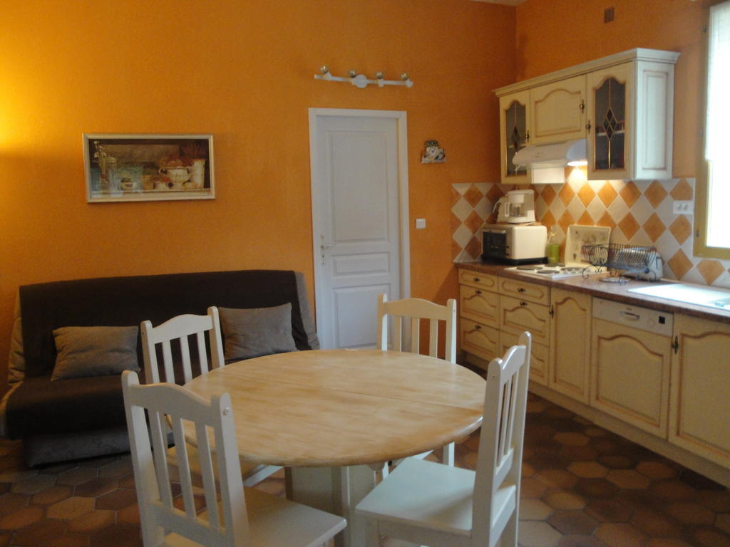 Bastide De La Treille Villa Montaren-et-Saint-Mediers Ruang foto